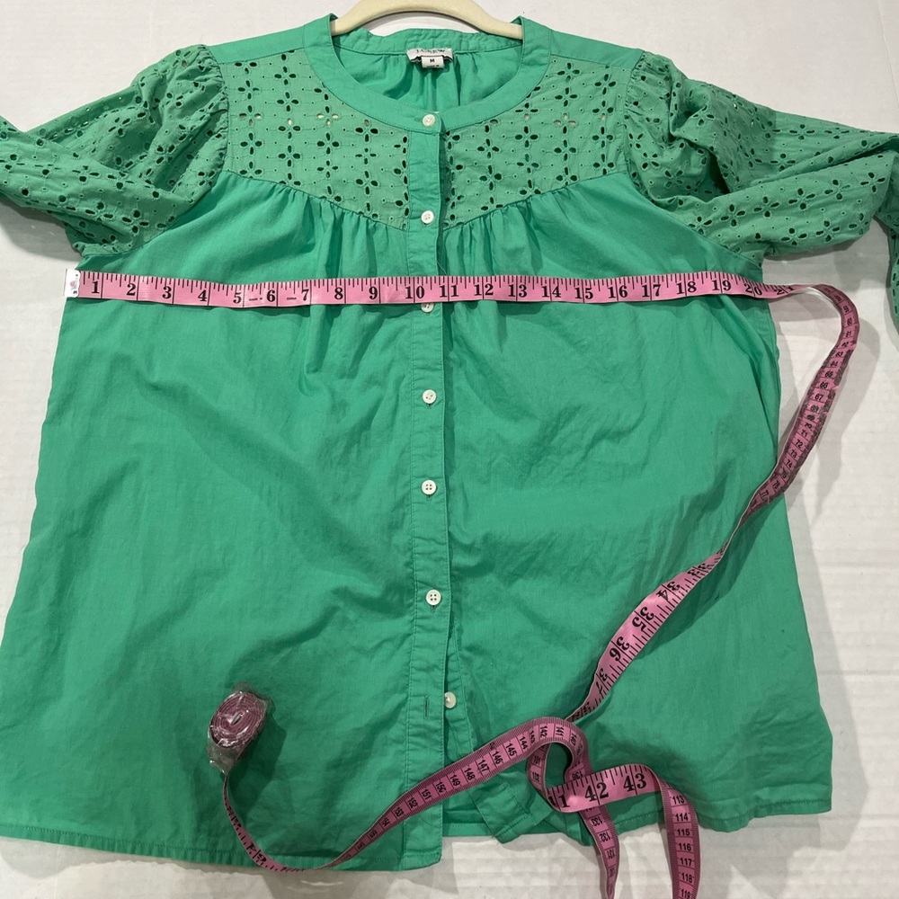 J. CREW BUTTON TOP - Picture 5 of 16